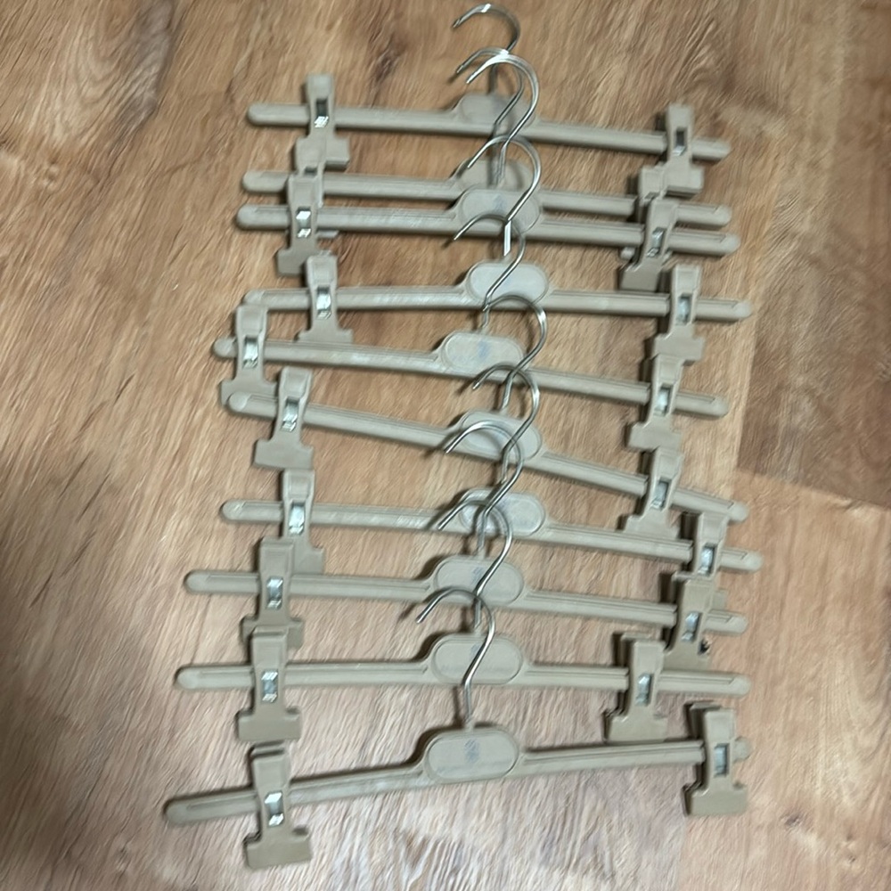 Brunello Cucinelli 10 pants hangers